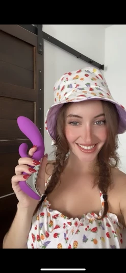 Honey Play Box Demons - Curved Silicone G Spot Vibrator Vibrators